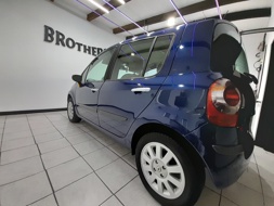 BROTHERS AUTO DEALER 