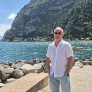 Vali