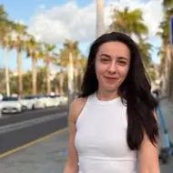Lili A.