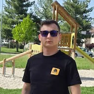  Daniel