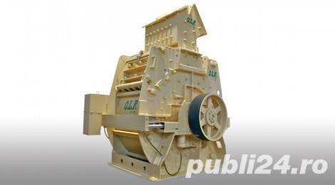 Concasor cu impact  Master 14/08