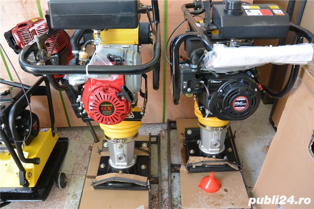 Inchiriez mai compactor profesional 