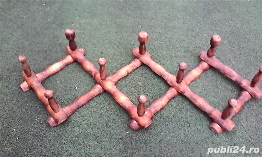 vand cuier lemn sculptat vechi