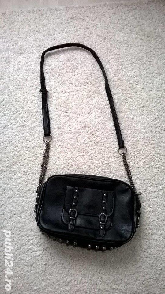 vand poseta fashion de calitate,produs de import.piele ecologica.