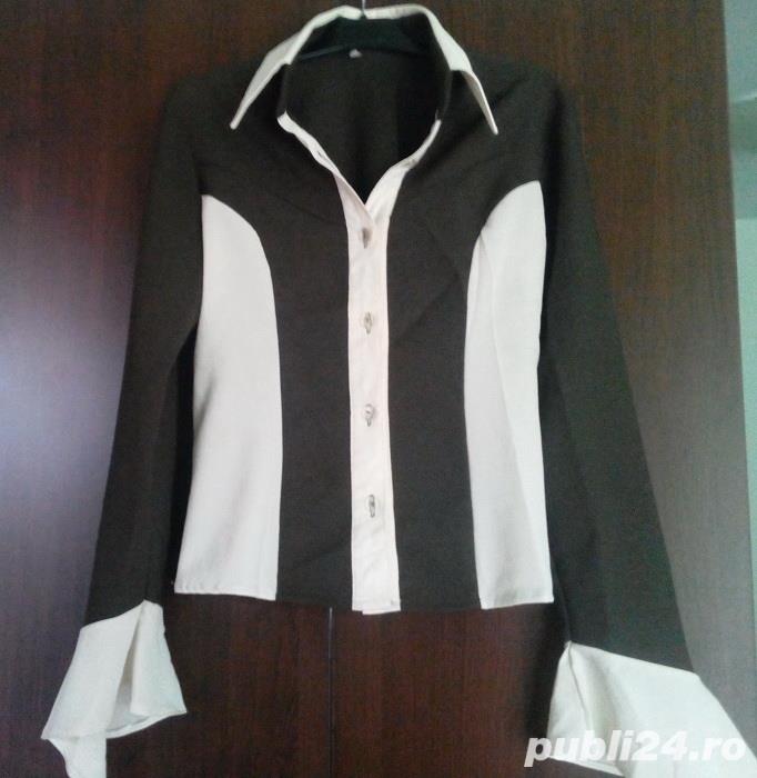 Costum dama (2 piese) verde-crem - marime 40 Costum dama (2 piese) verde-crem - marime 40