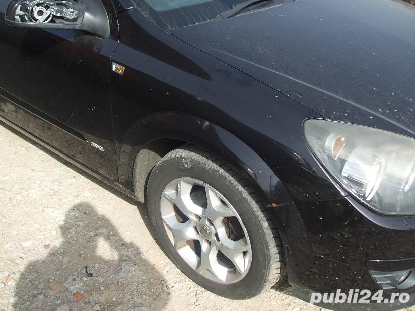 Aripa dreapta fata Opel Astra H