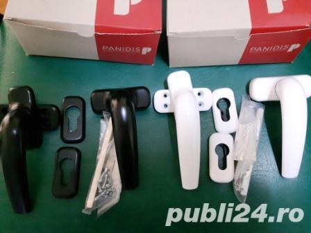 Maner usa aluminiu X502 alb si negru - Magazin accesorii aluminiu maner termopan in Otopeni.