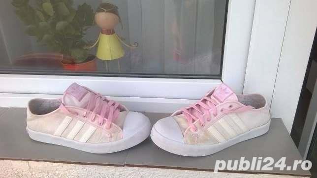 Vand adidasi adidas superstar produs de calitate stare perfecta putin purtati,40