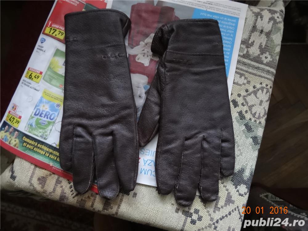 Manusi de piele naturala