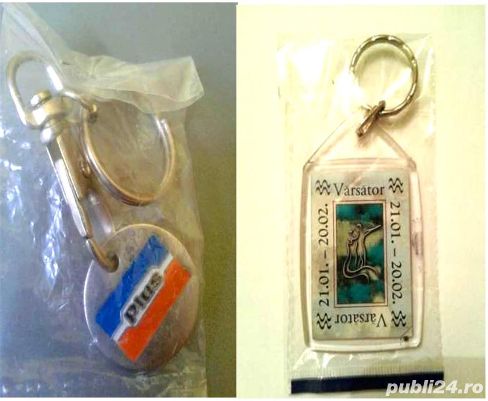 Foarte Ieftin! 2 x Breloc Personalizat : Plus & Varsator