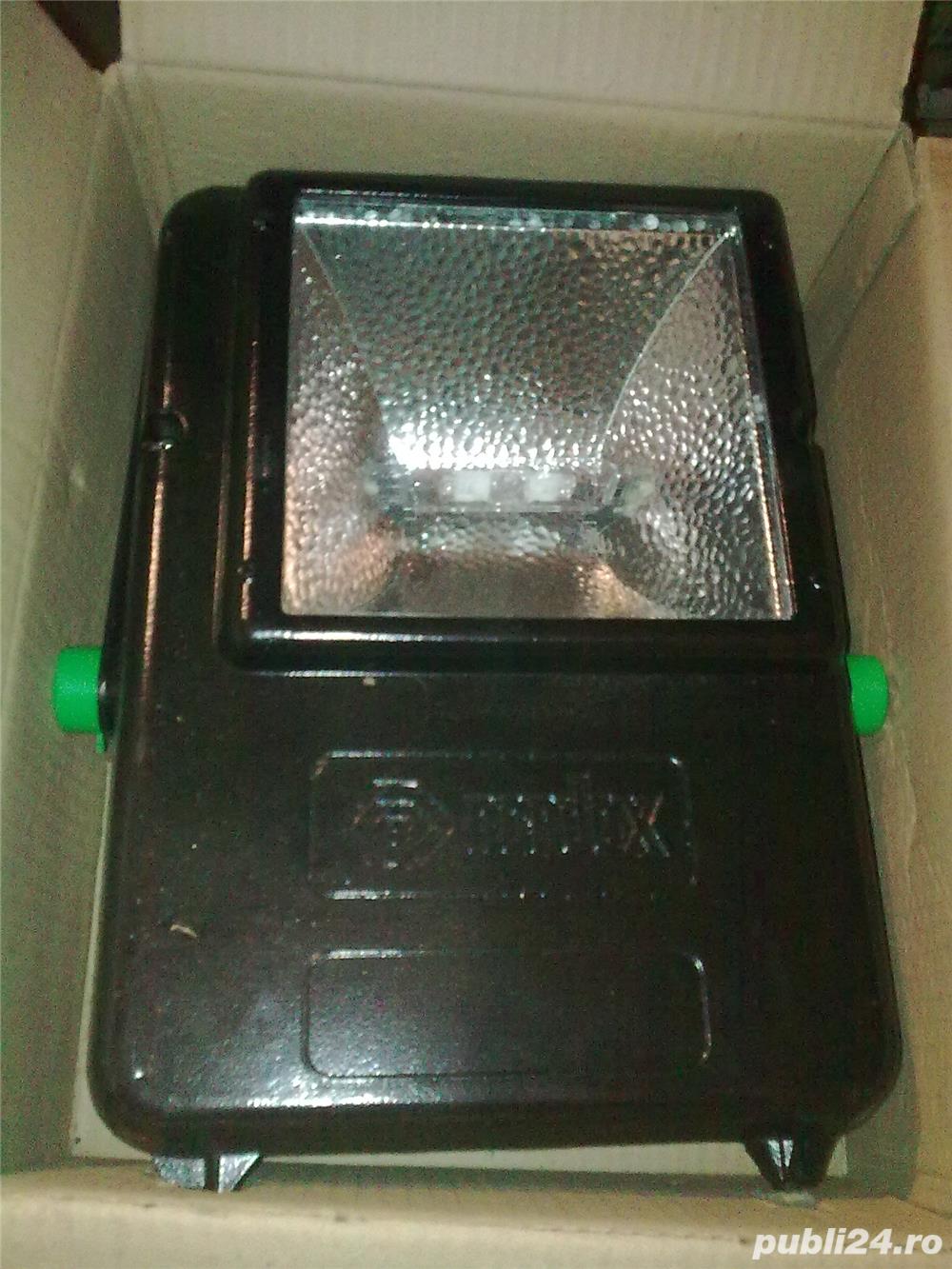 Proiector iluminat etans 70W halogenura metalica