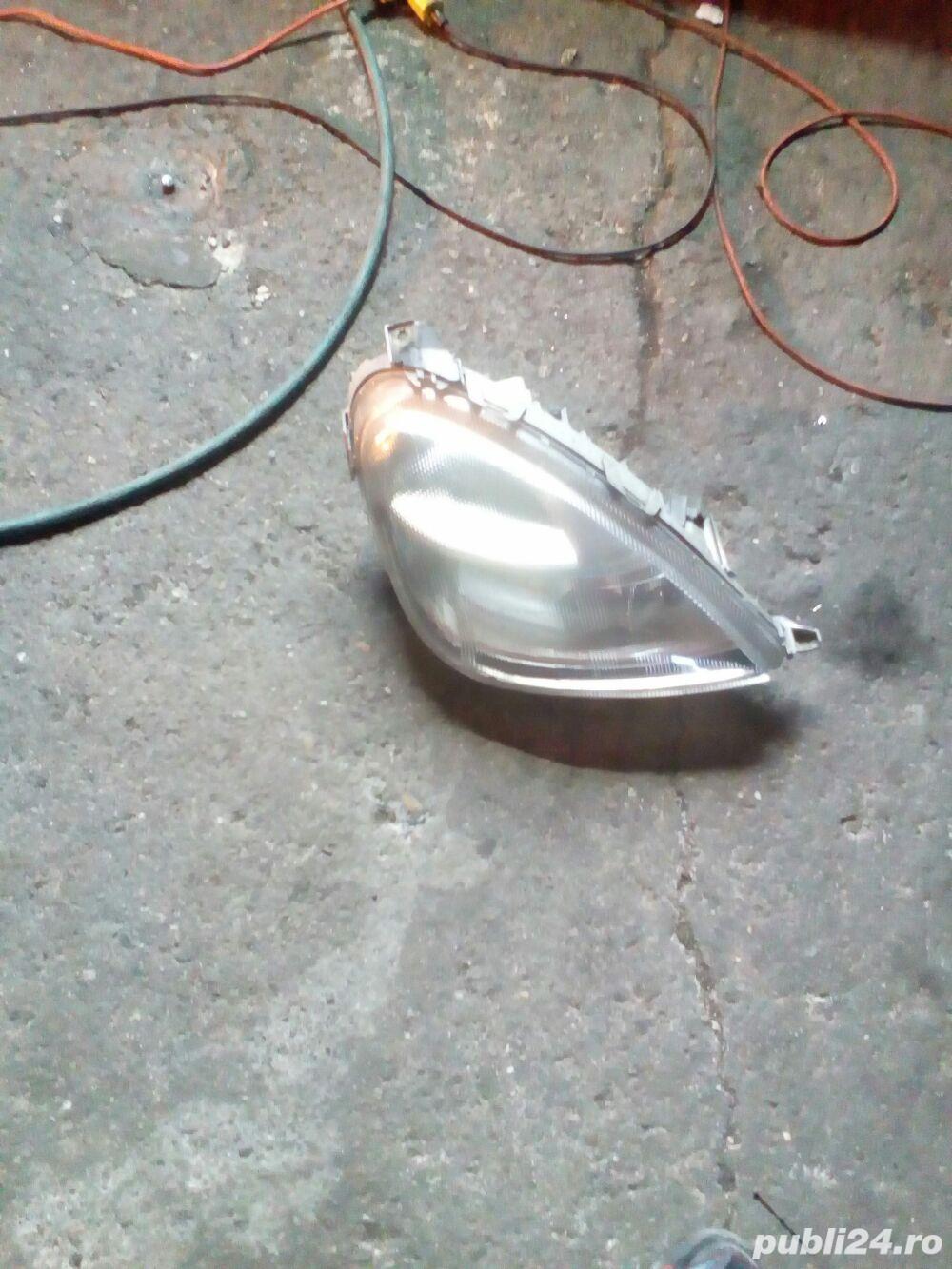 Far dreapta mercedes a class 17 diesel 70 kw