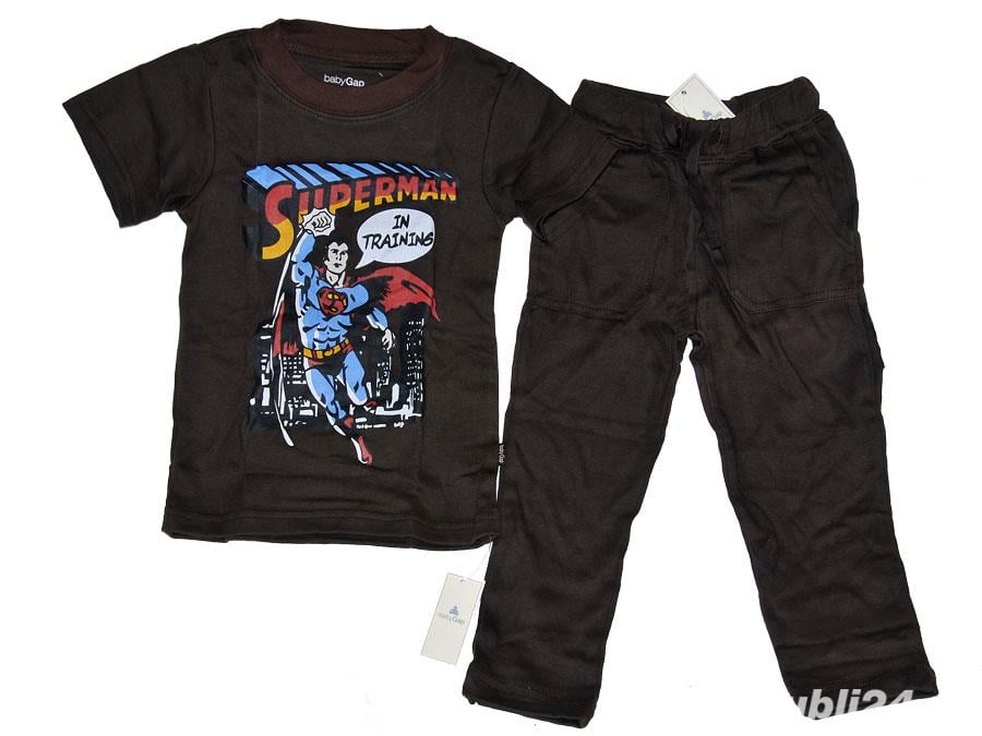 Pijama BabyGap cu maneca scurta, pentru baieti 