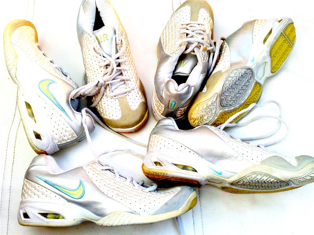 Adidasi Nike albi galben nr 36 37 38 39