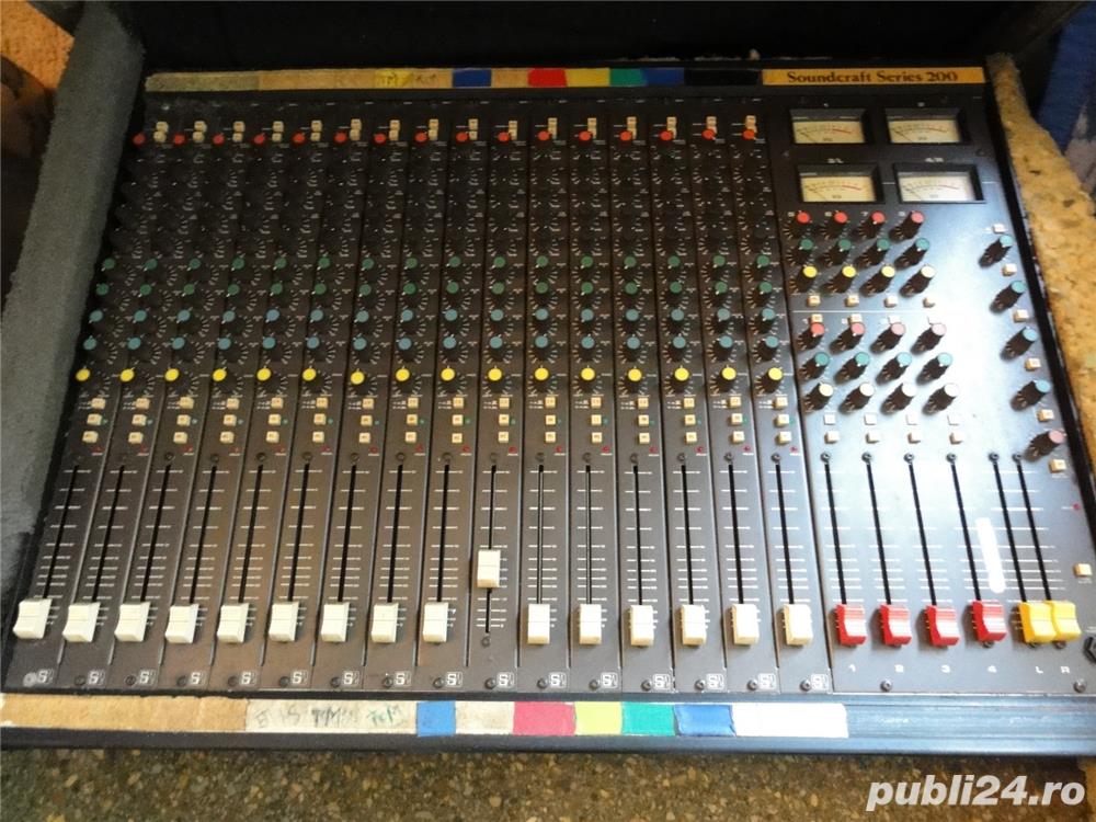 Mixer audio Soundcraft Series 200