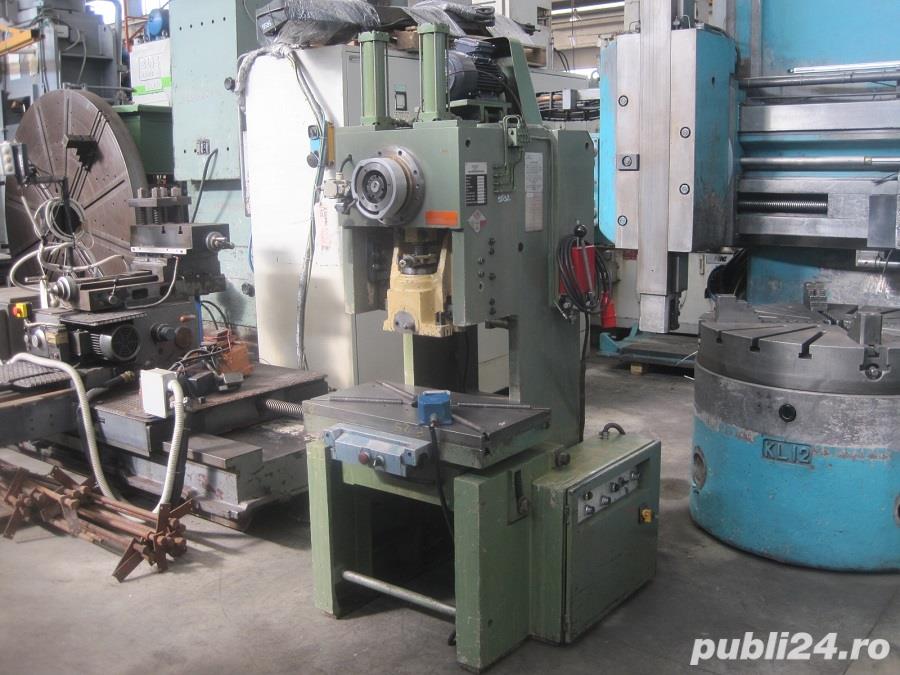 Presa mecanica cu excentric second hand - A. Colombo 25 Tf Presa mecanica cu excentric second hand - A. Colombo 25 Tf