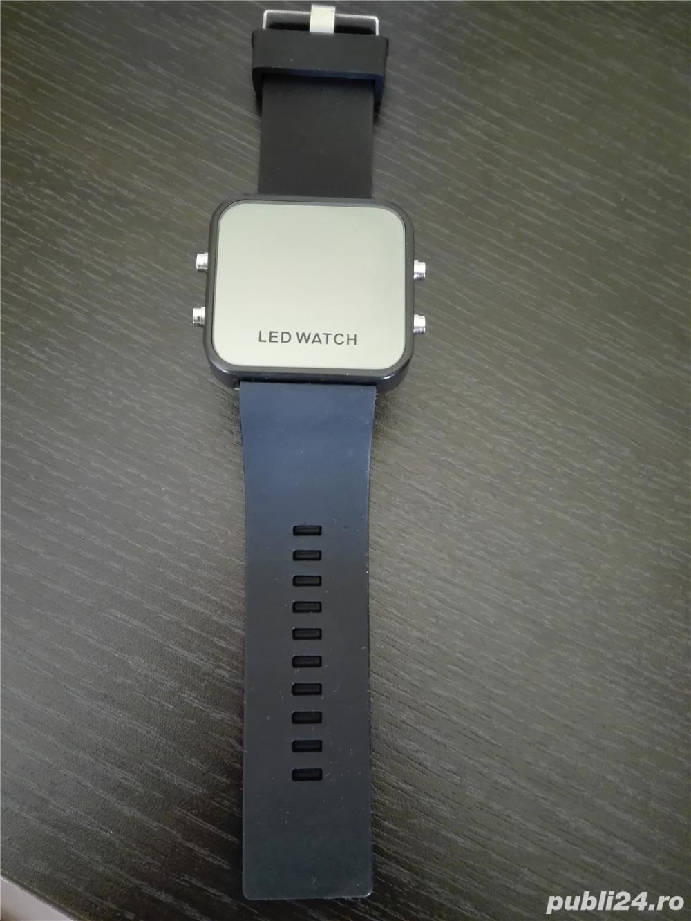 Ceas de mana (LED WATCH)