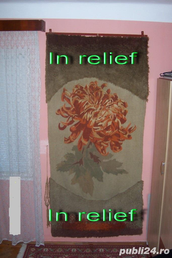 Vand  2 tapiserii  UNICATE - Crizantema si Masca