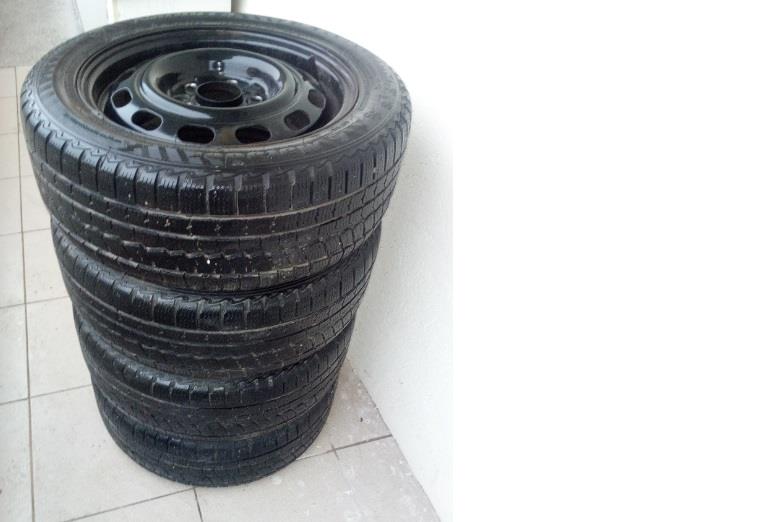 Set de 4 jante 5 x 114.3 R15 si 4 anvelope Nordica 195/55/15