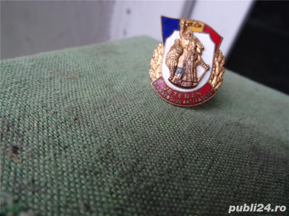 Veteran din razboiul antifascist"-Insigna -1960
