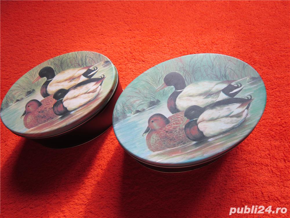 Cutii Metalice Design Retro cu Rate Mandarine 