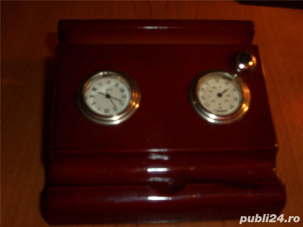 Suport birou lemn mahon ceas si termometru nou (schimb)