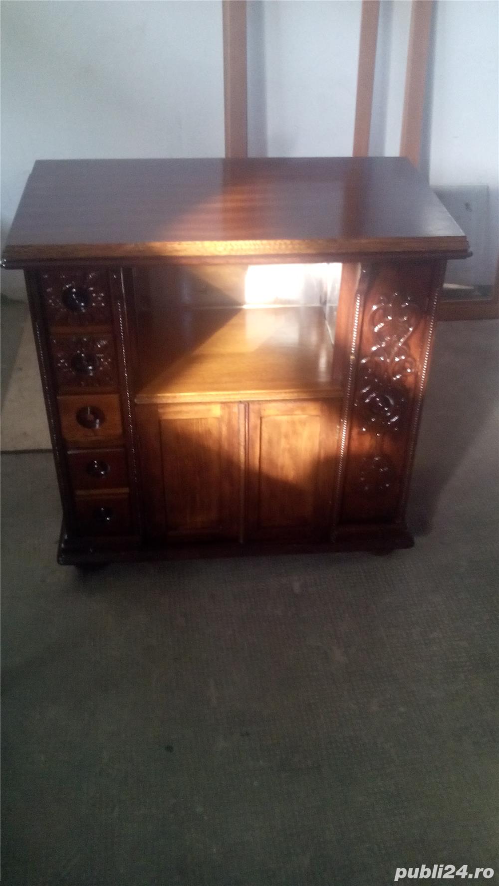 restaorator mobila si obiecte din lemn