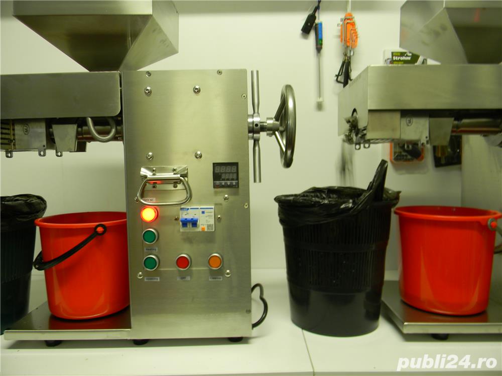 Presa ulei cu un cap de lucru