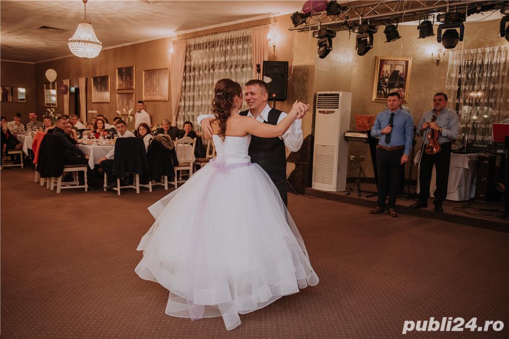 Vand rochie de mireasa