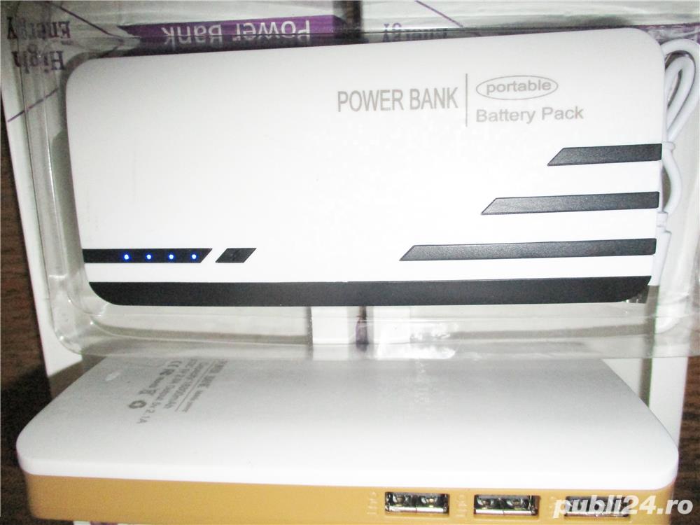 Acumulator extern 16800 mAh POWER BANK USB portabil 3 USB si lanterna cablu incarcare Micro-usb la U