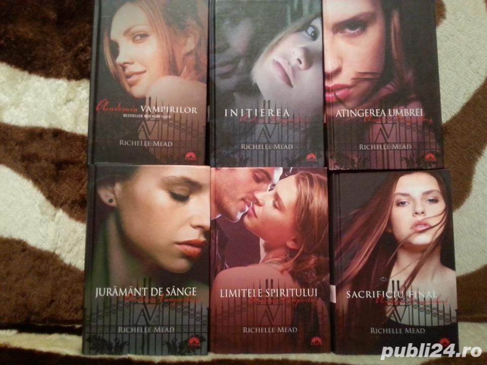 Academia vampirilor-Richelle Mead (6 vol) editie cartonata