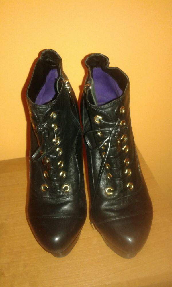 Botine din piele naturala