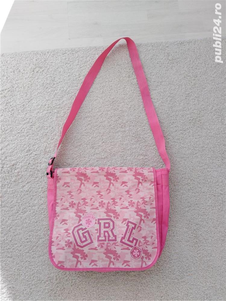 vand geanta sport,produs calitate import Germania,ca noua.