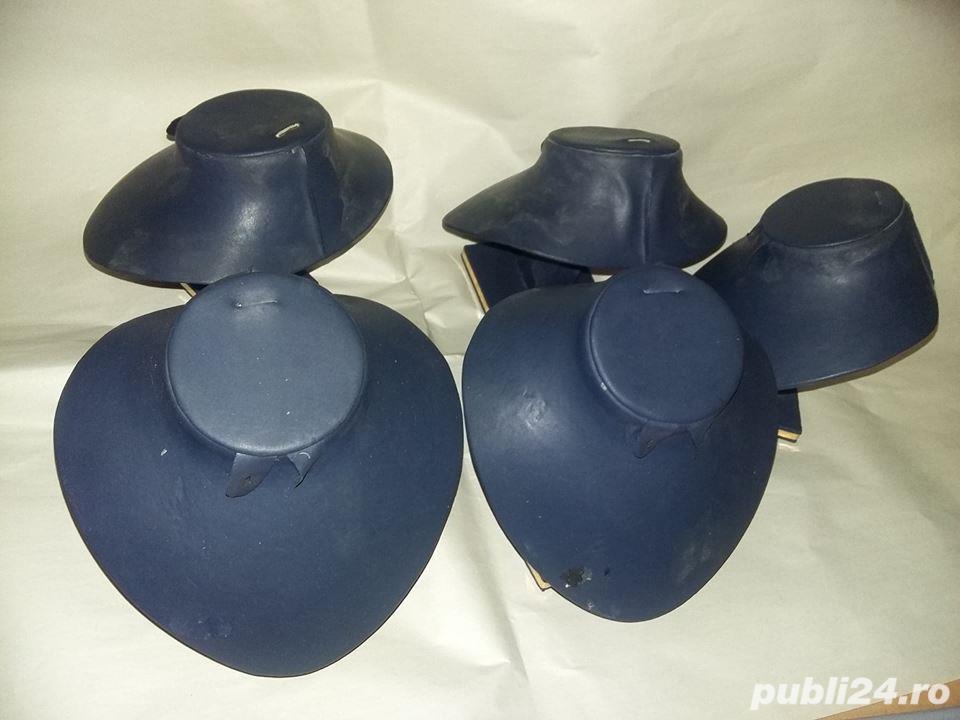 5 Suporti coliere,lantisoare,bijuterii,suporti vechi folositi,stare conform foto,T.GRATUIT