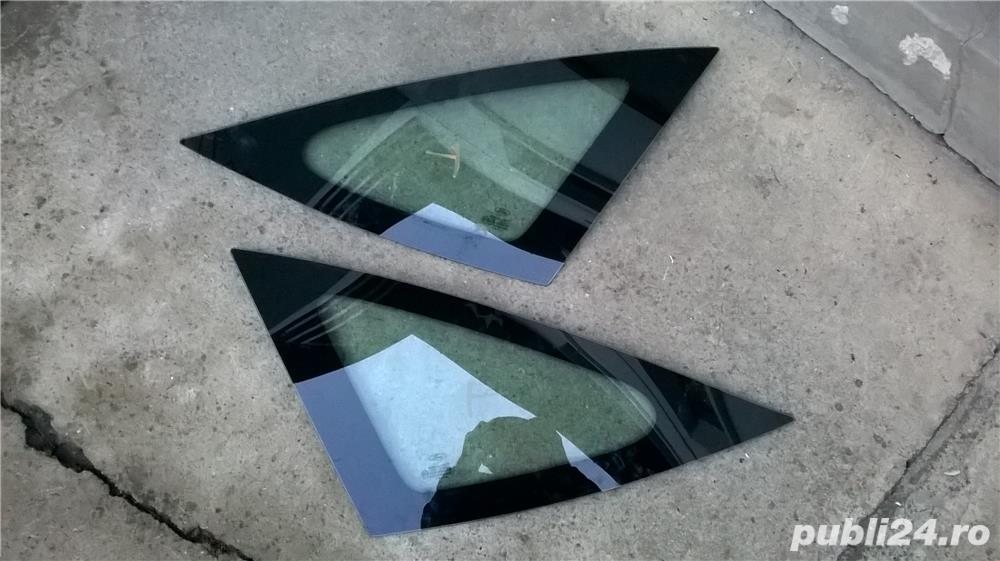 Geam sticla triunghi aripa  FORD FOCUS 1998-2004  5 usi hatchback