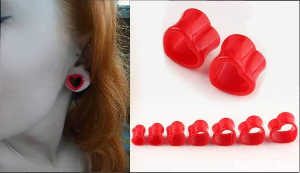 Red Heart Acrylic Flesh Tunnel