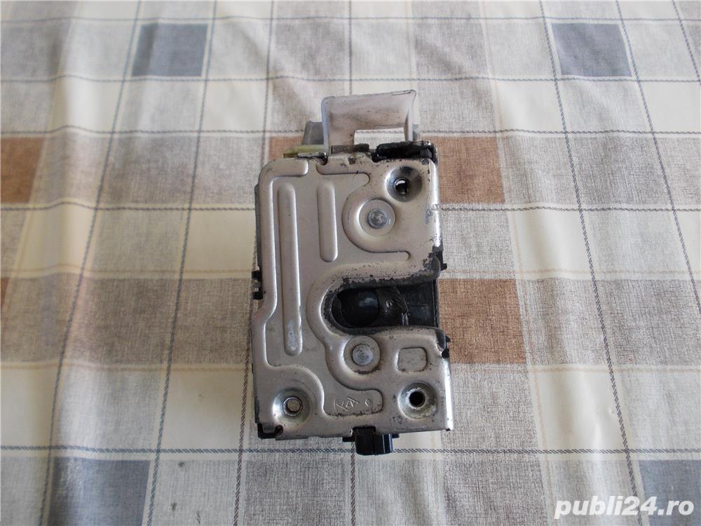 Broasca spate stanga pentru Renault , Dacia cu motoras