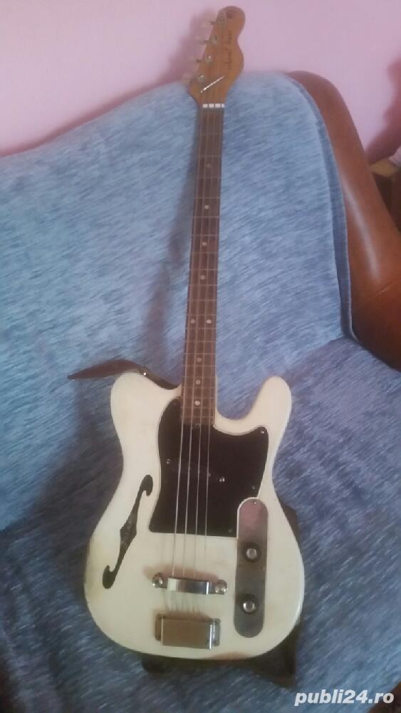 Vînd chitara Bass Yolana originală