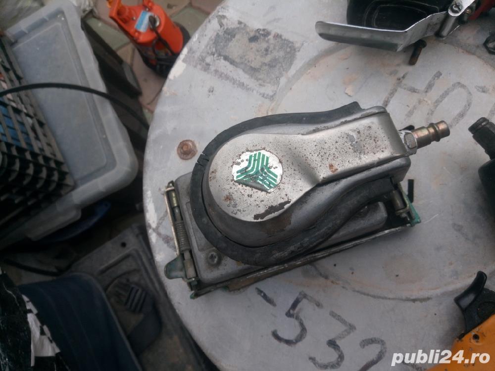 Slefuitor si pistol pe aer