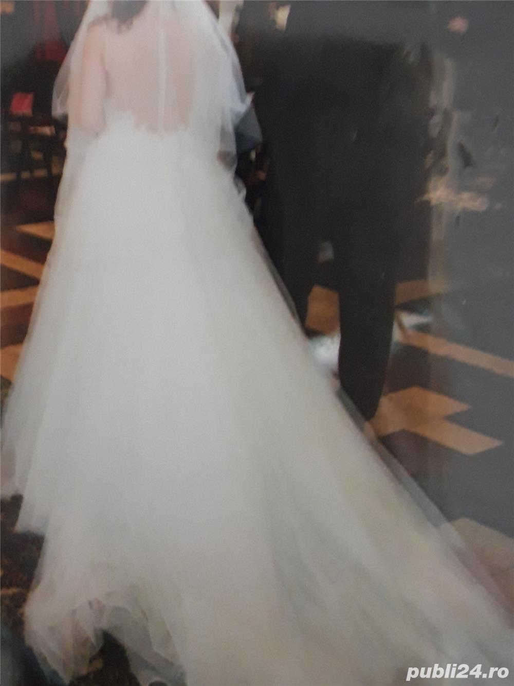 Rochie de mireasa Demetrios Rochie de mireasa Demetrios
