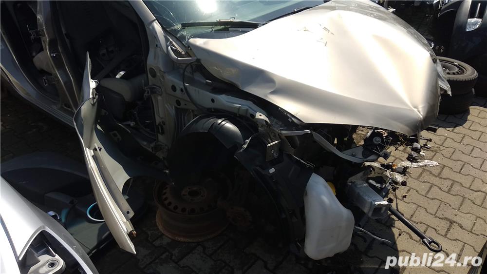 Dezmembrari /  dezmembrez Renault Megane 3 hb 1.5DCi   K9K 836 6+1T  TL4 (040)