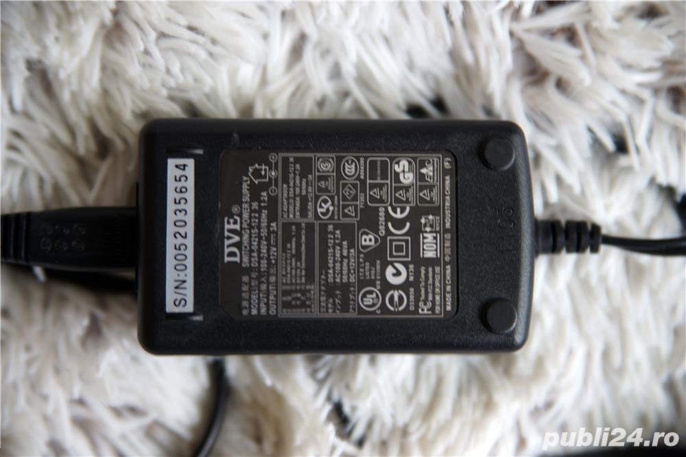 Vand alimentator DVE 12 V, 3 A, pt laptop Vand alimentator DVE 12 V, 3 A, pt laptop