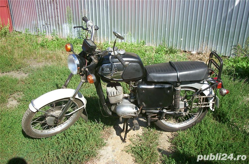 motocicleta MZ125