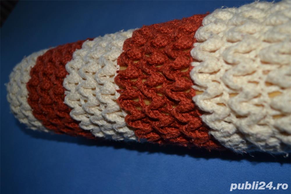 Pernita decor cilindrica 3- model in relief- diametru 18 cm