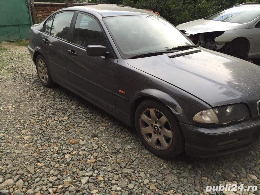 Dezmembrez BMW 320 D