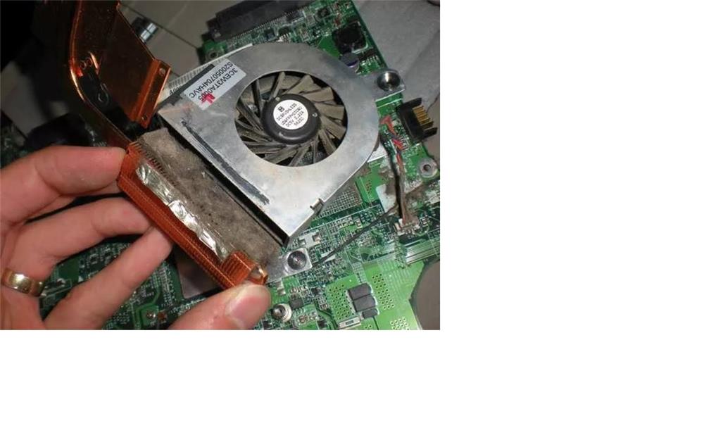 Curatare profesionala Laptopuri