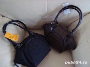 Poseta Fendi matase model elegant !SUPER MODEL SI PRET!