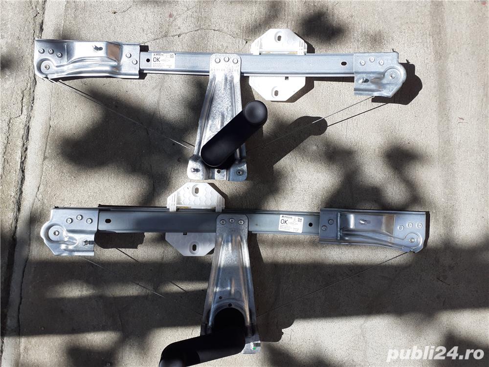 Macarale mecanice Logan 2018