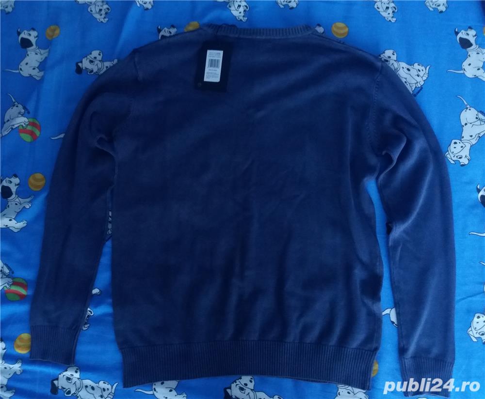 Vând Pulover De Blasio !!!