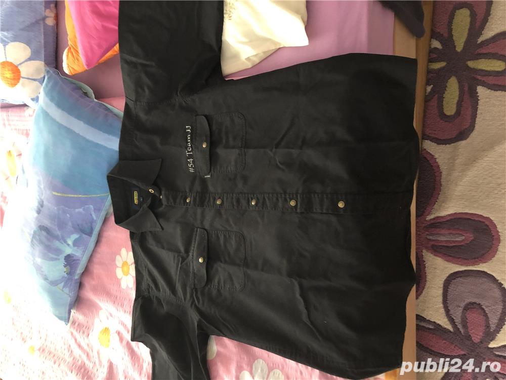 Cămașă neagră cu capse